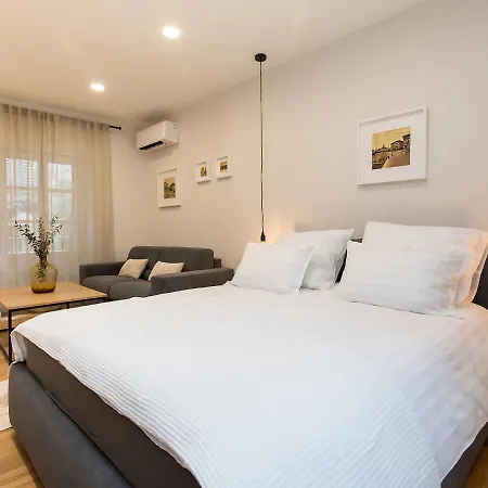 Newpremium Suite Sinjorina, Historical City Centre Porec Exterior photo
