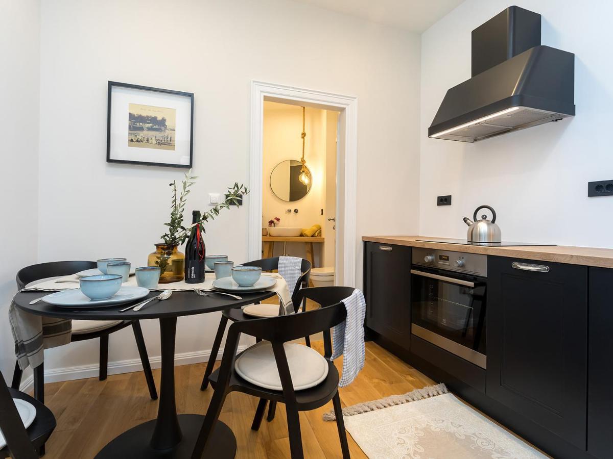 Newpremium Sinjorina, Historical Centre Apartament *